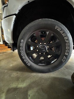 Black wheel, locker in