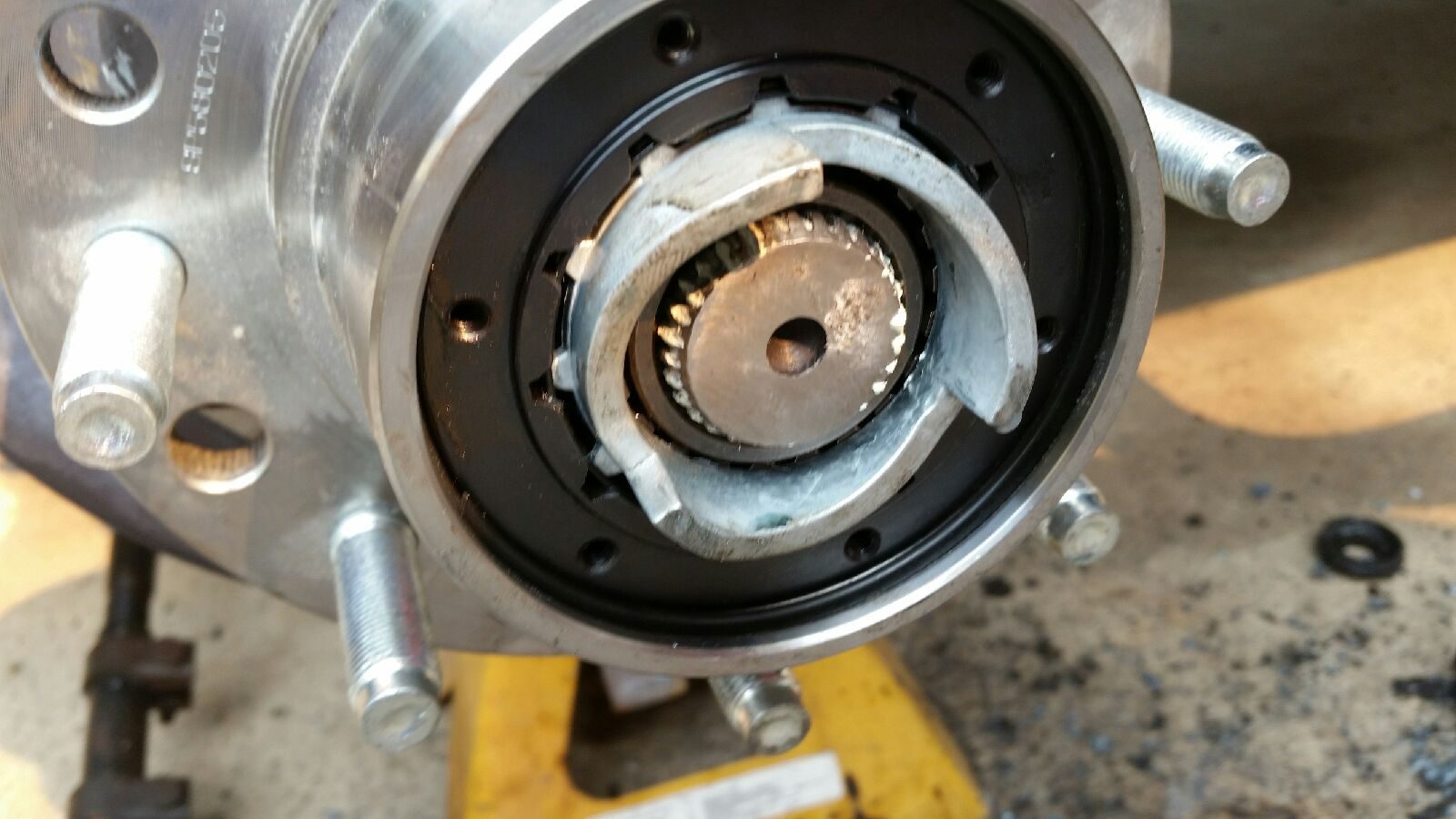 2002 Ram 3500 dually, locker in the wheel