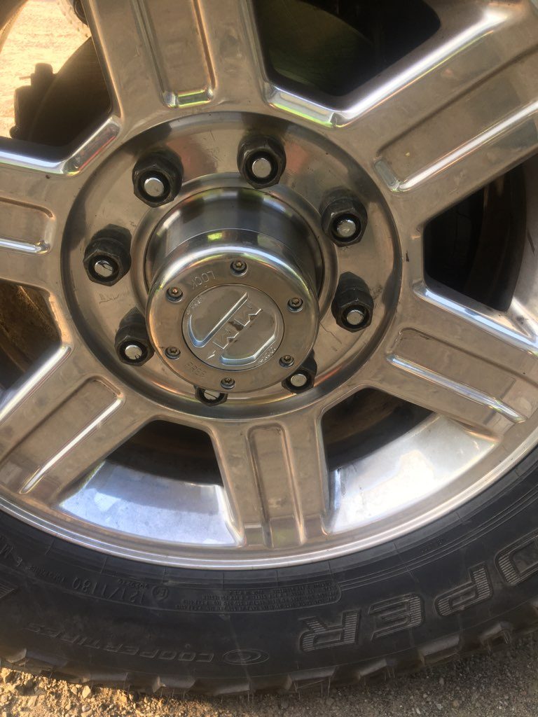 2001 Ram 2500 hub installed